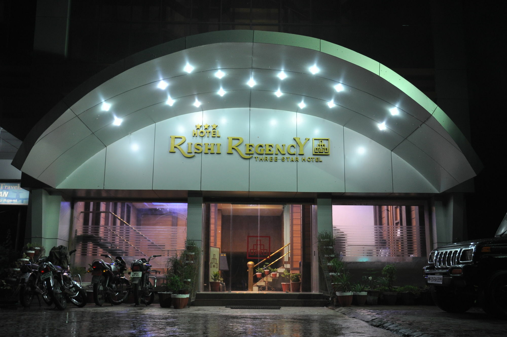 Hotel Rishi Regency Jabalpur Exterior foto